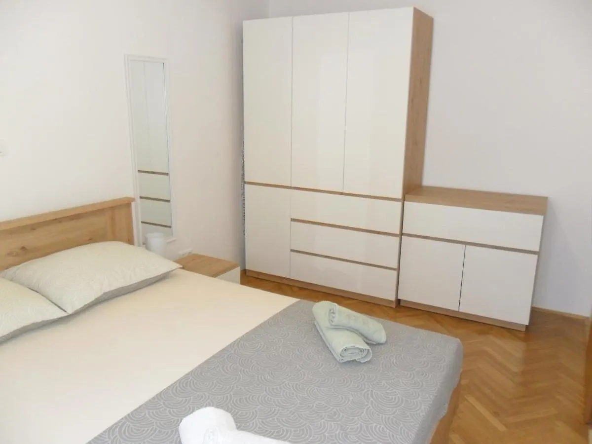 Apartman Ljubica Trogir 0*,